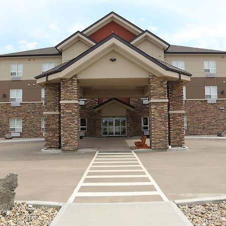 Prairie Moon Inn & Suites Macklin 外观 照片
